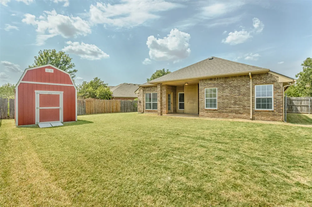 720 Hedgewood Drive Oklahoma City, OK 73160
