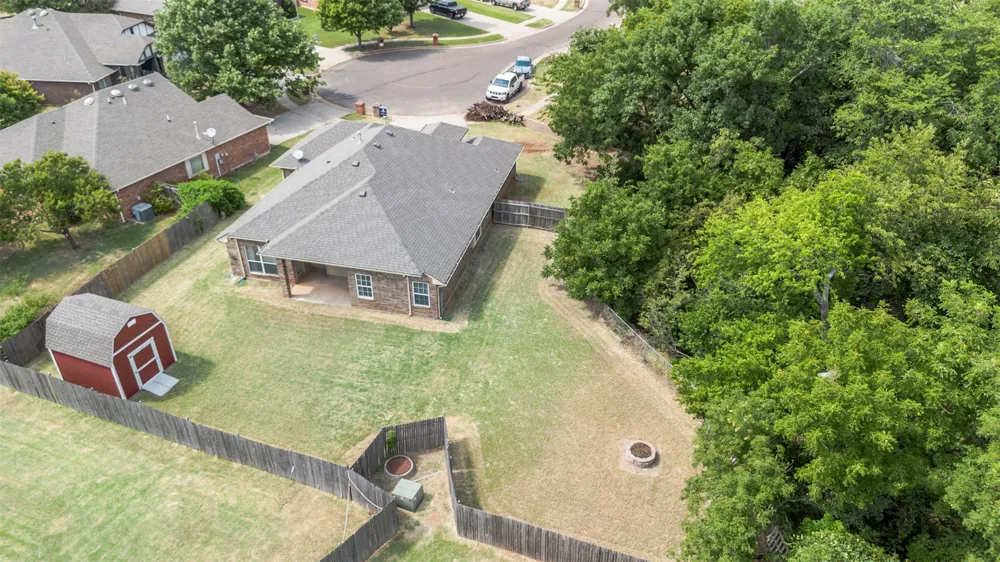 720 Hedgewood Drive Oklahoma City, OK 73160