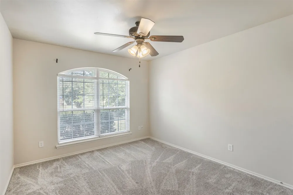 720 Hedgewood Drive Oklahoma City, OK 73160