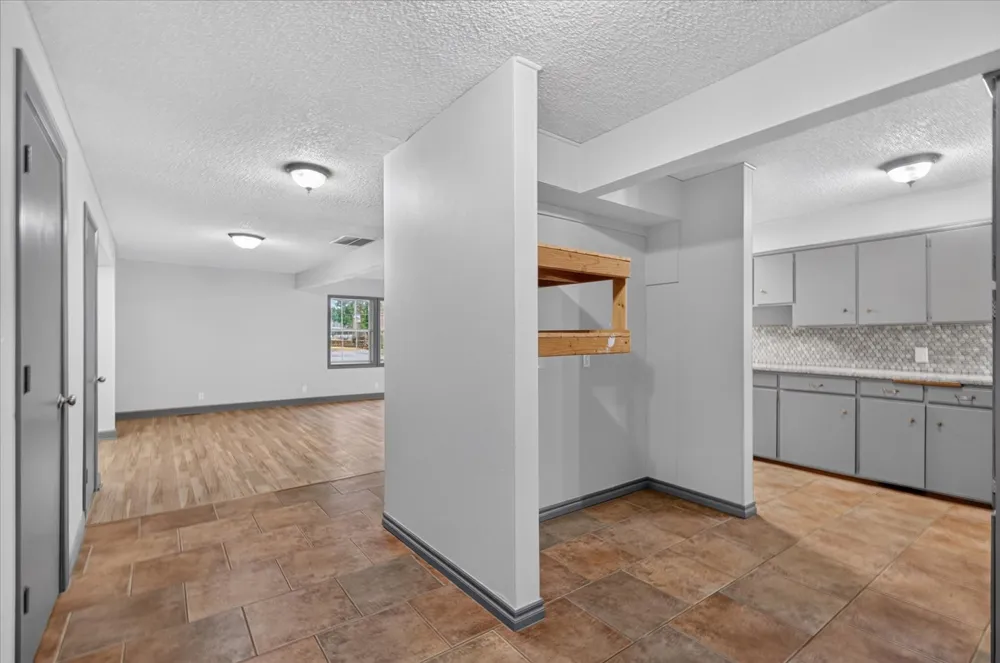 209 E 14th Bartlesville, OK 74003