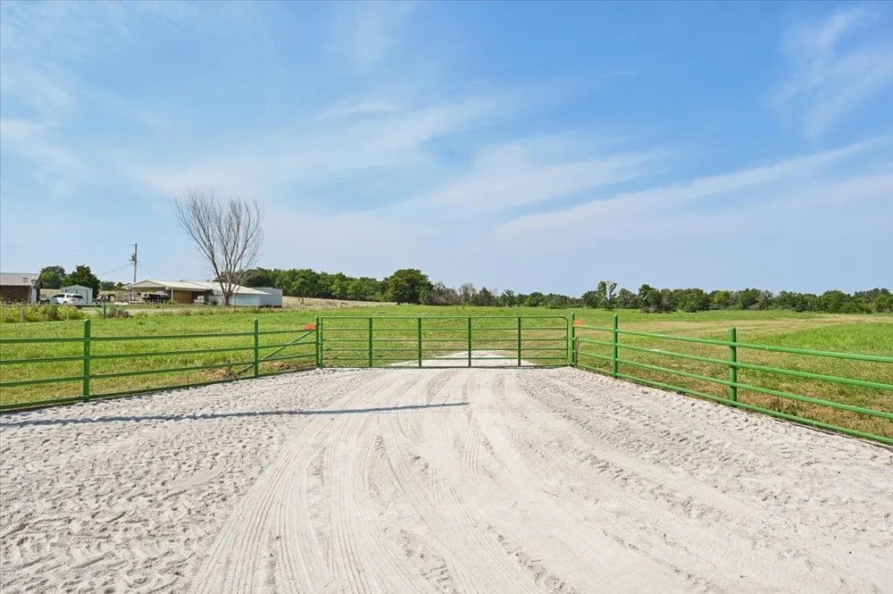 E 113th Street S Oktaha, OK 74450
