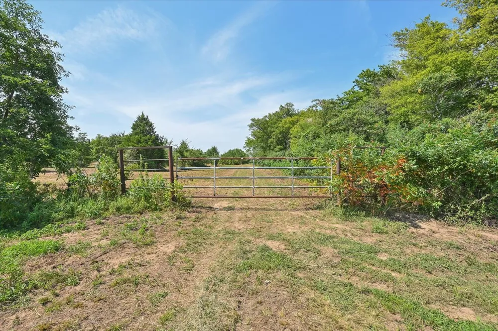 E 113th Street S Oktaha, OK 74450