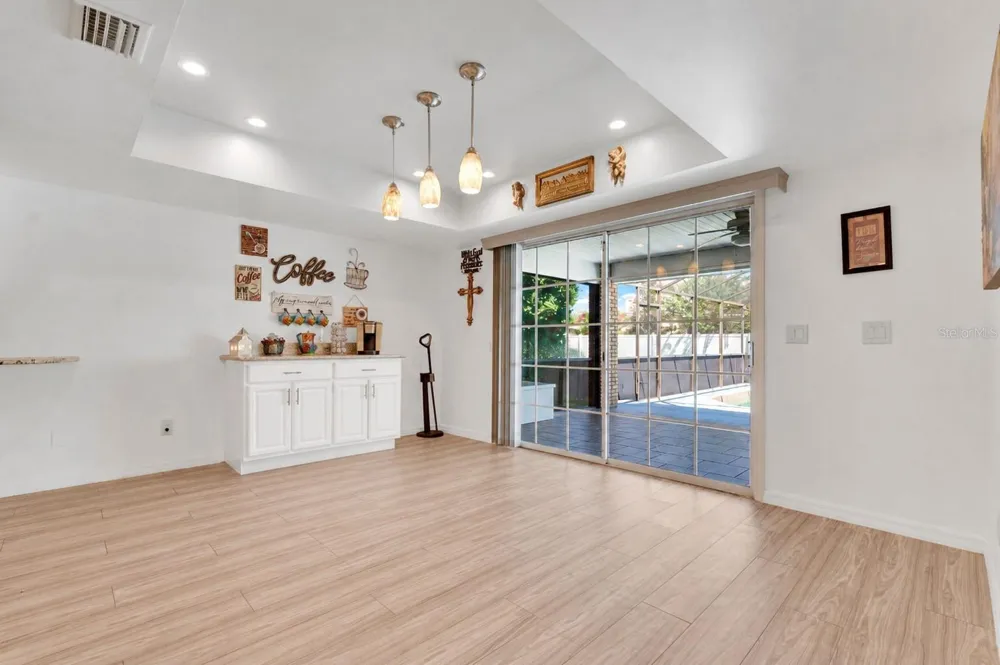 530 WHITECAP COVE COURT Debary, FL 32713