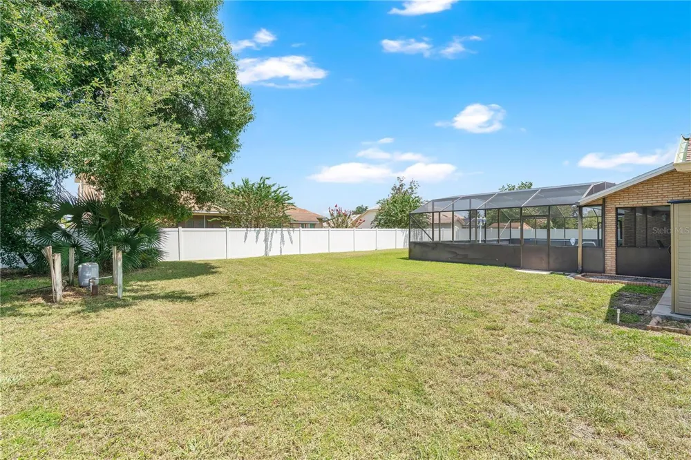 530 WHITECAP COVE COURT Debary, FL 32713