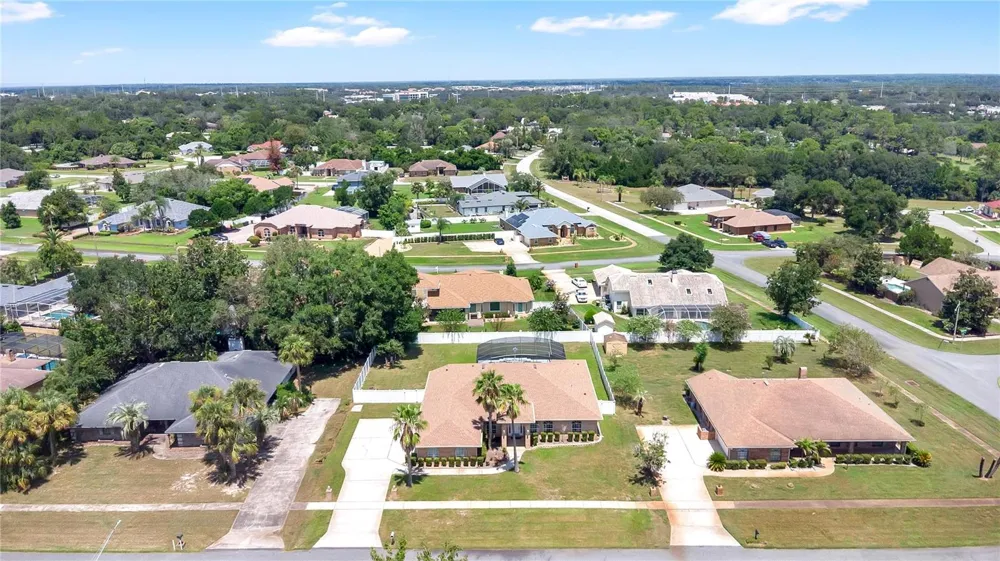 530 WHITECAP COVE COURT Debary, FL 32713