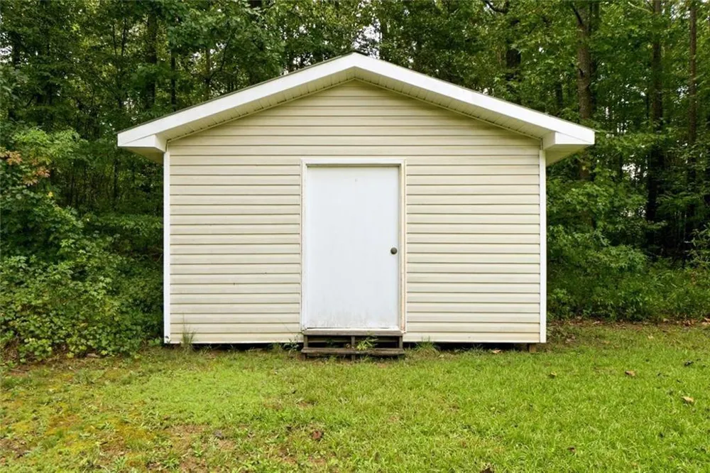 315 Wild Turkey Lane Locust Grove, GA 30248