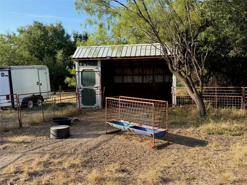 3930 Crestridge Drive Brownwood, TX 76801