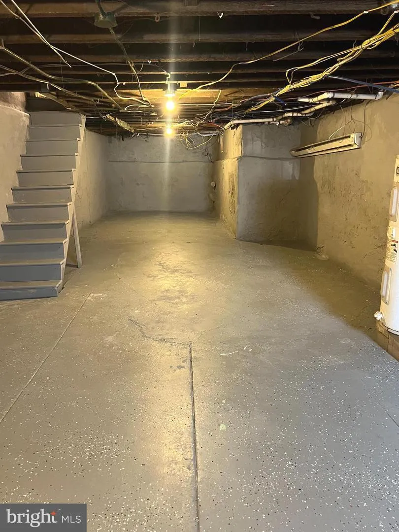 1908 E ALLEGHENY AVENUE Philadelphia, PA 19134