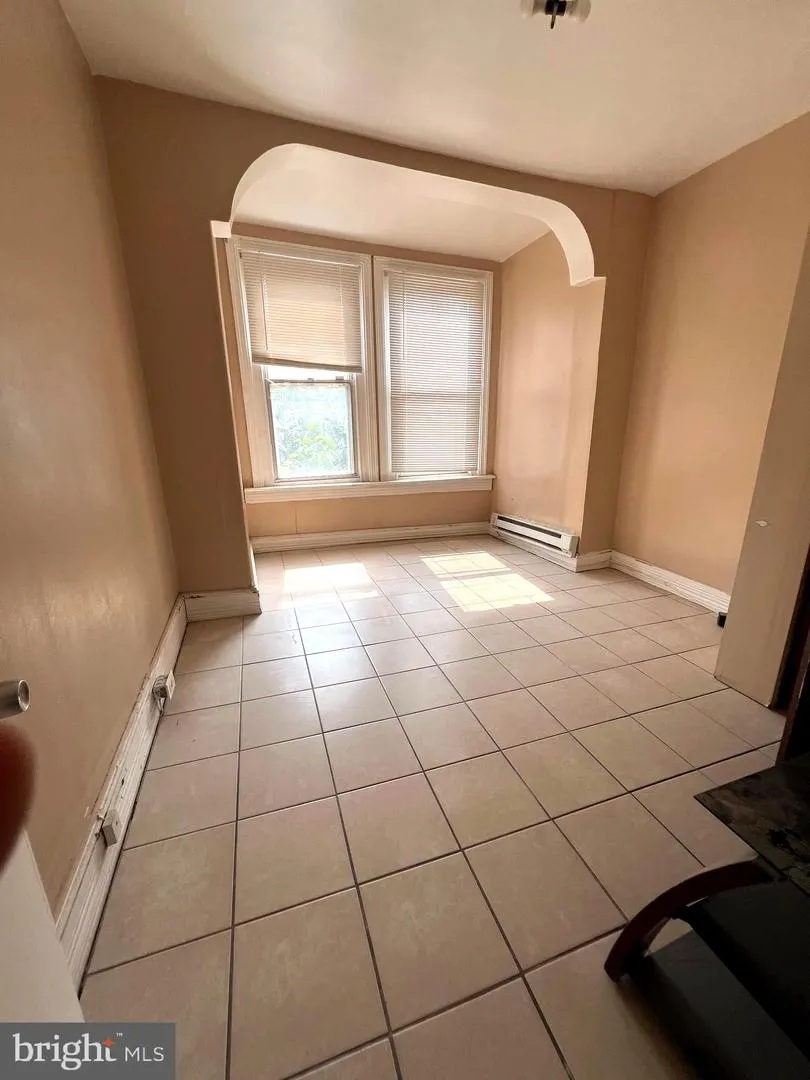 1908 E ALLEGHENY AVENUE Philadelphia, PA 19134
