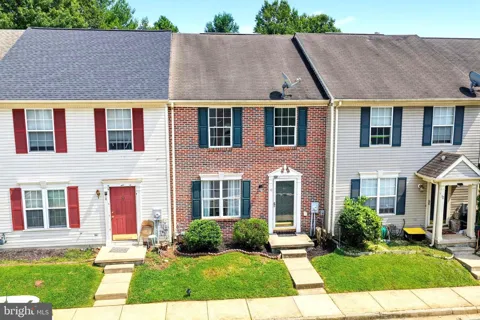 10 HICKORY LANE