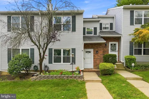 60 HICKORY COURT