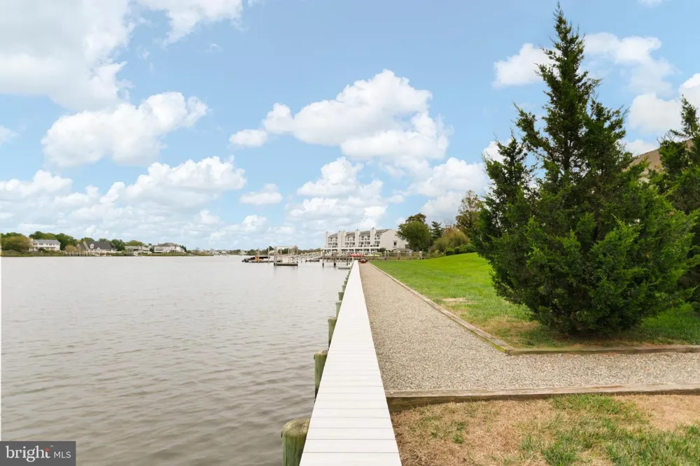 593 PATTEN AVENUE Long Branch, NJ 07740