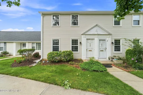 13 Sussex Way #13C