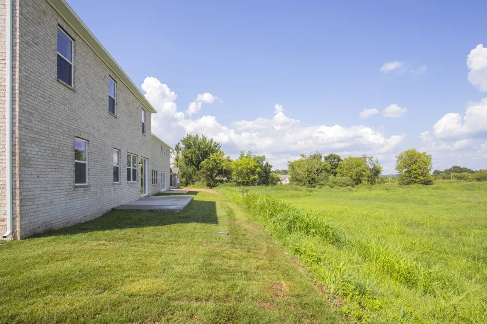 406 Downs Lane Mount Juliet, TN 37122