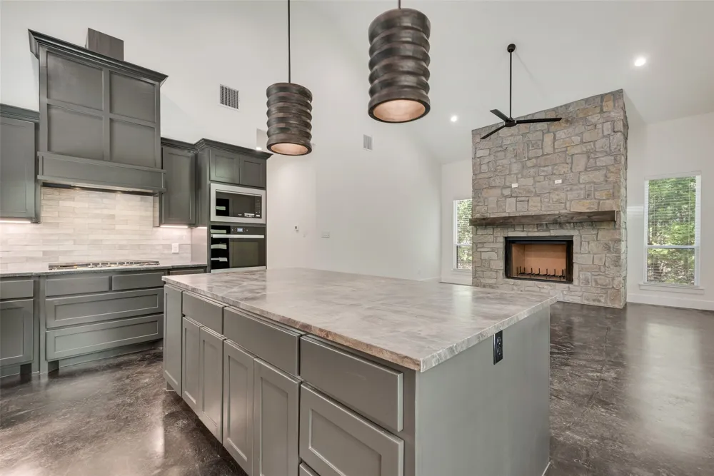 6326 FM 2101 Quinlan, TX 75474