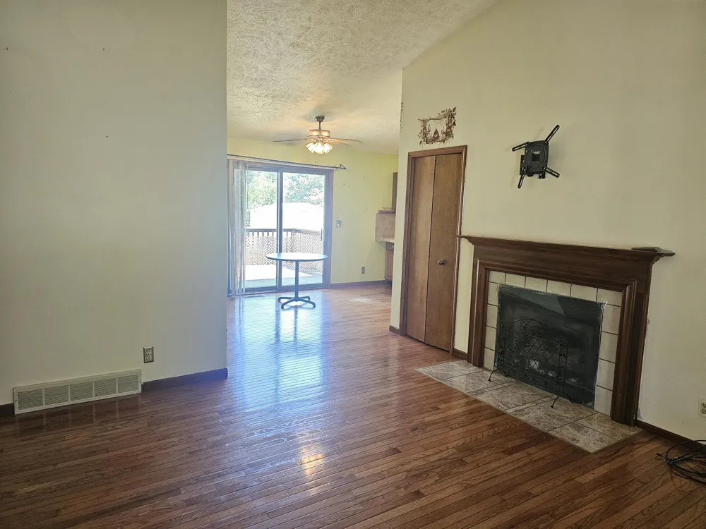 141 Ida Red Sparta, MI 49345
