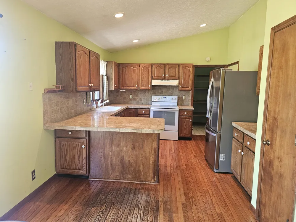 141 Ida Red Sparta, MI 49345