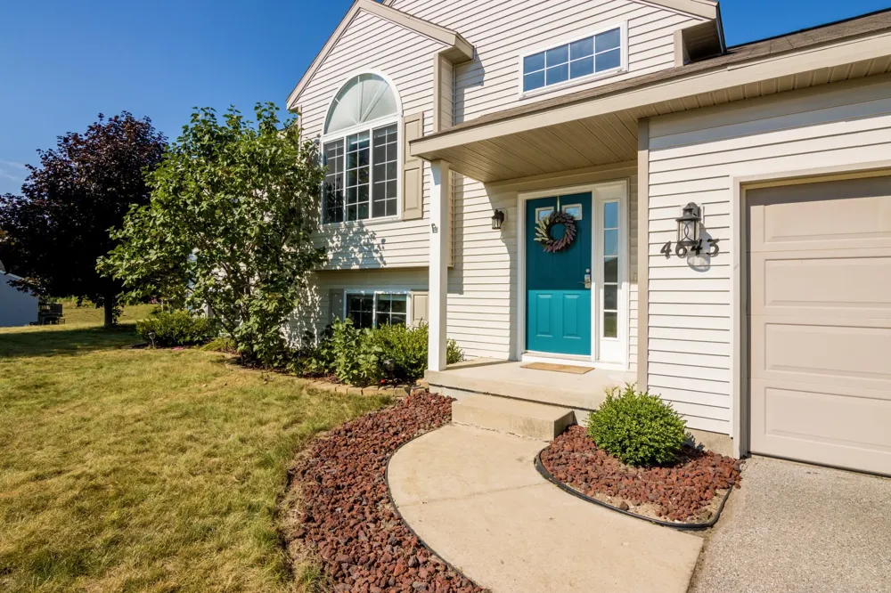 4643 Rokos Court Long Lake Township, MI 49685