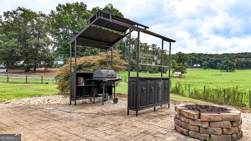 30 Sullins RD NW Cartersville, GA 30121