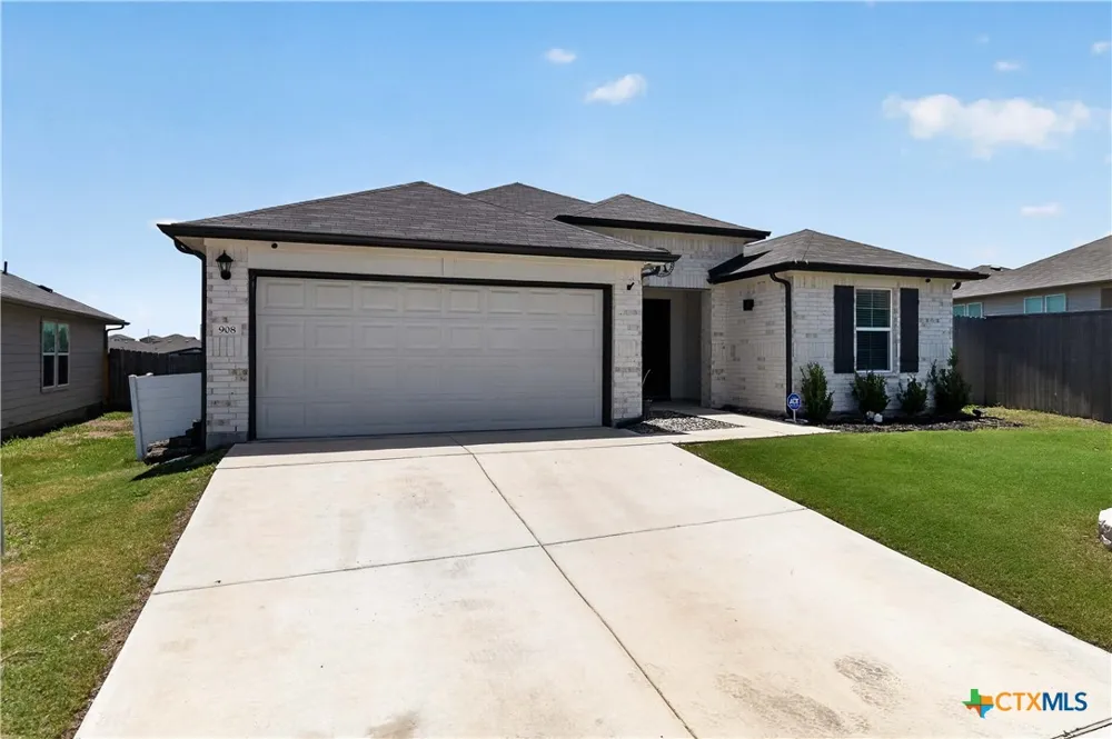908 Gerardia Court Seguin, TX 78155