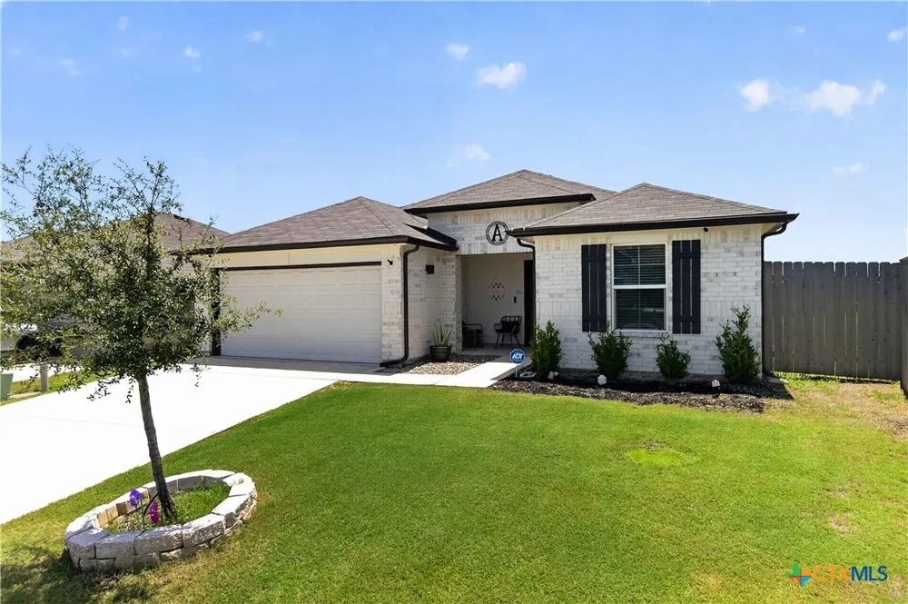 908 Gerardia Court Seguin, TX 78155