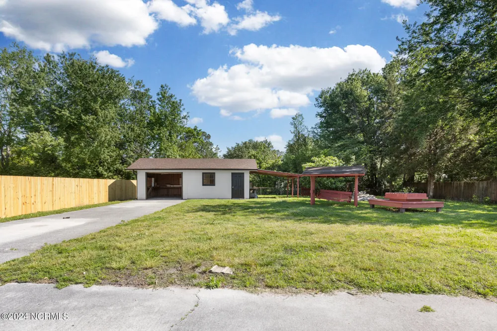 13 Collins Drive Midway Park, NC 28544