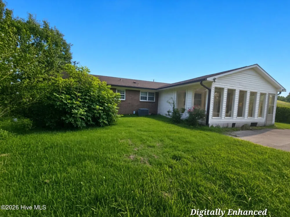 13 Collins Drive Midway Park, NC 28544