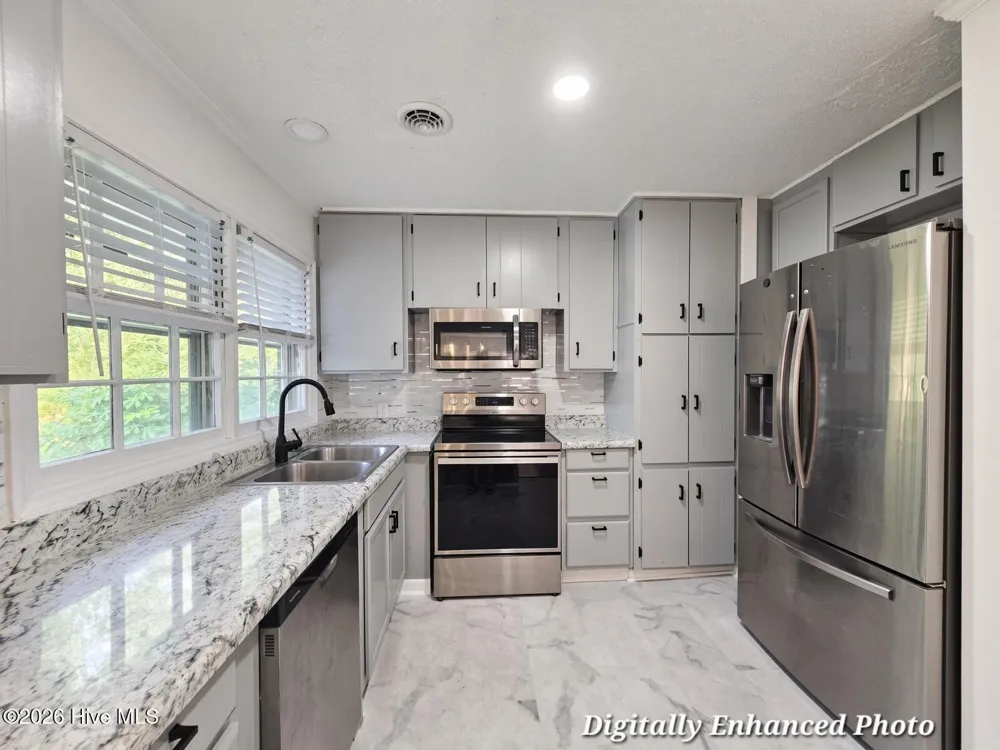 13 Collins Drive Midway Park, NC 28544