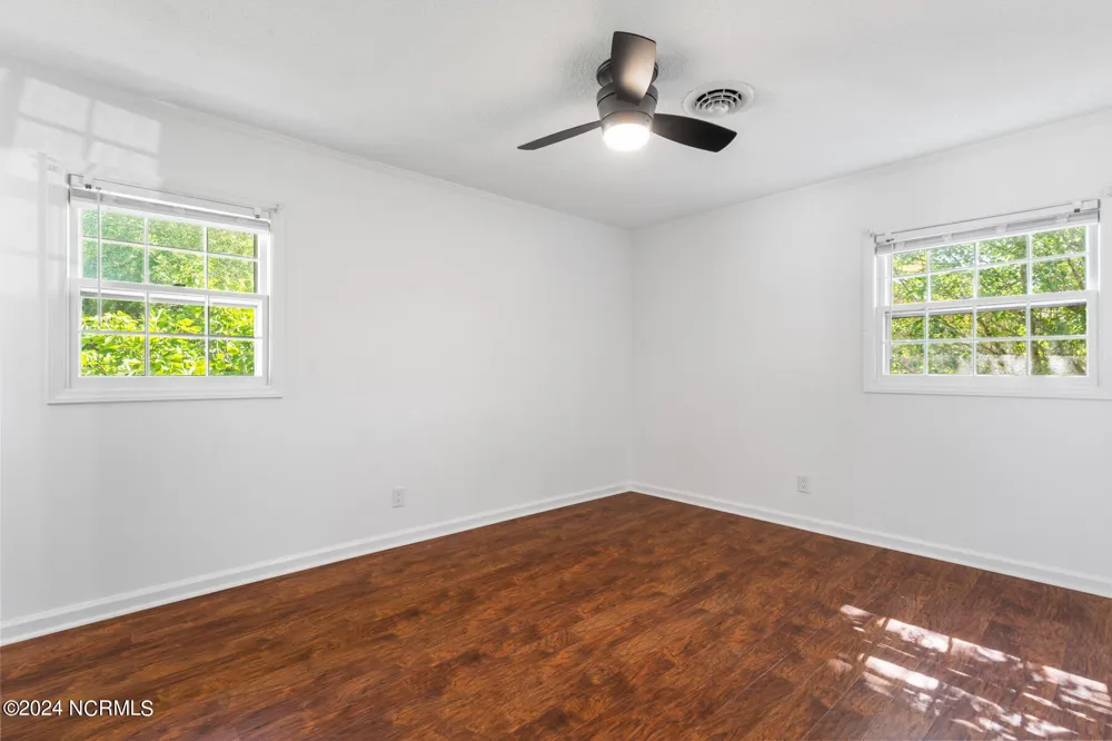 13 Collins Drive Midway Park, NC 28544