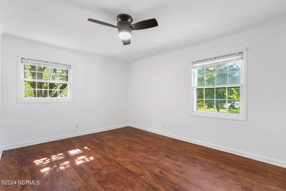 13 Collins Drive Midway Park, NC 28544