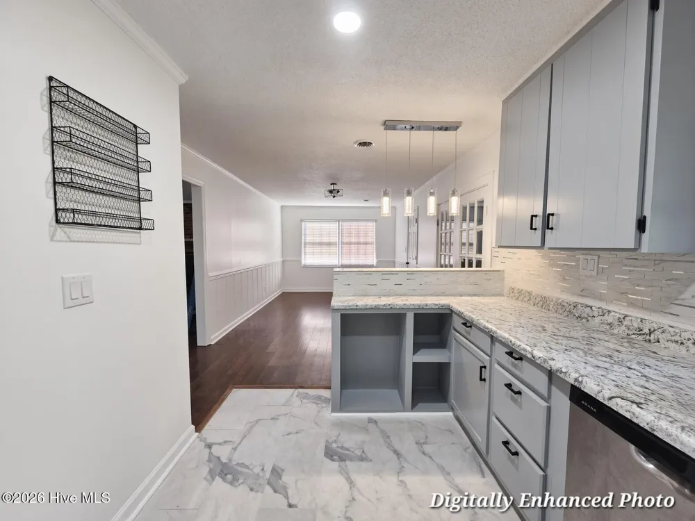 13 Collins Drive Midway Park, NC 28544