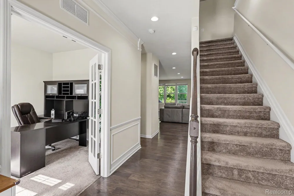 30081 Braeburn Street Lyon Charter Township, MI 48165