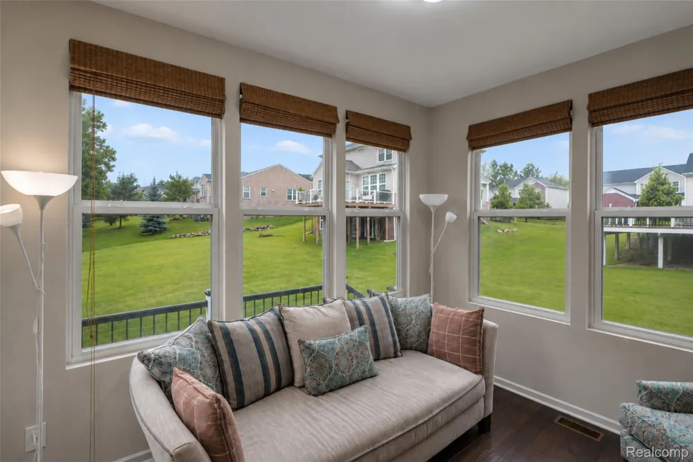 30081 Braeburn Street Lyon Charter Township, MI 48165