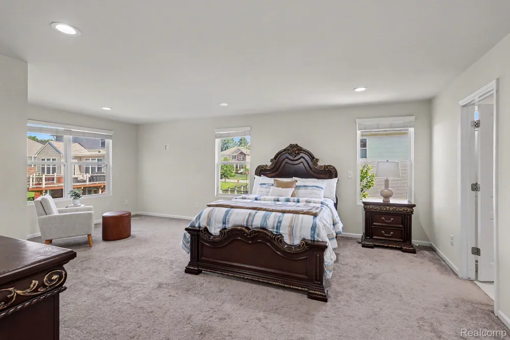 30081 Braeburn Street Lyon Charter Township, MI 48165