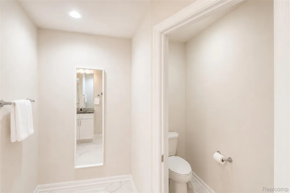 30081 Braeburn Street Lyon Charter Township, MI 48165
