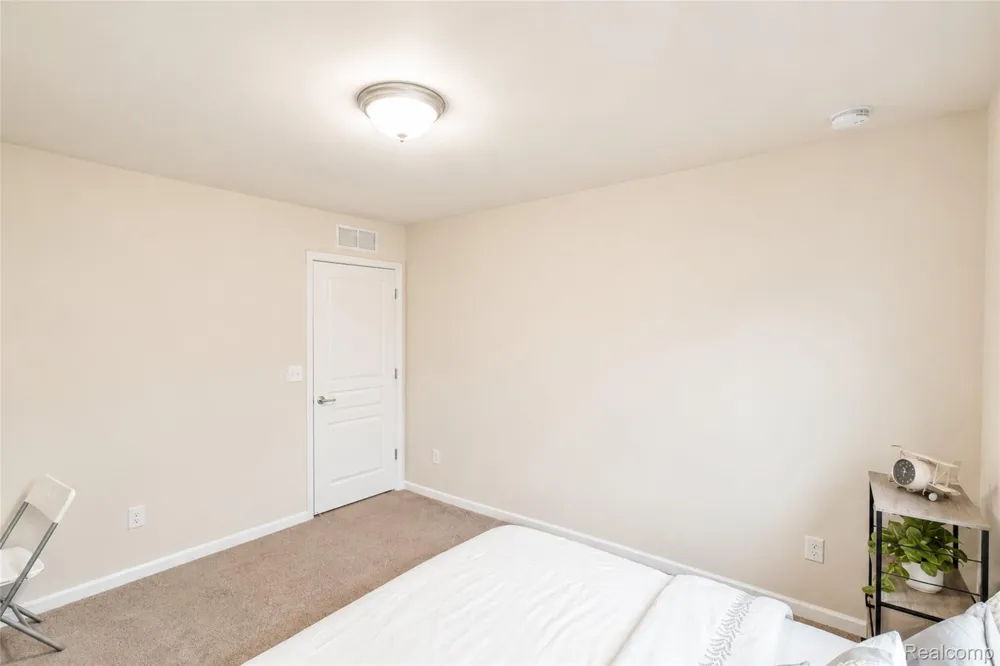 30081 Braeburn Street Lyon Charter Township, MI 48165