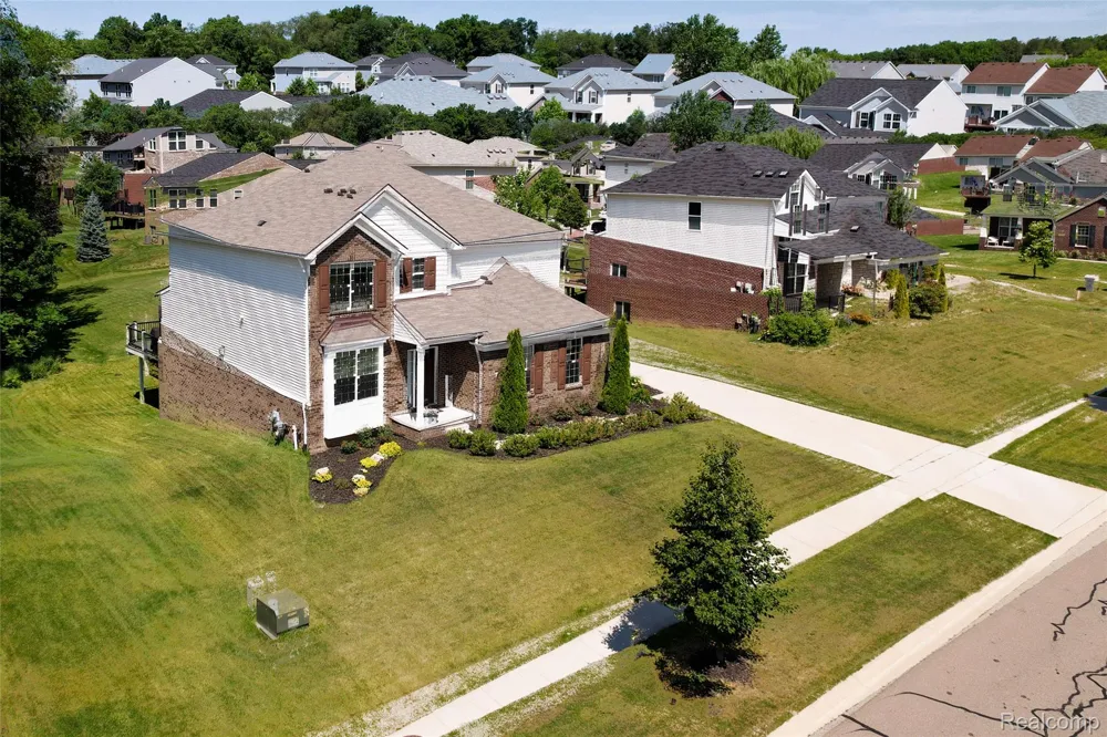 30081 Braeburn Street Lyon Charter Township, MI 48165