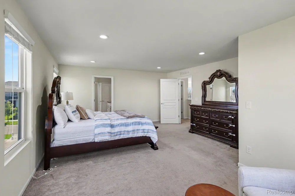 30081 Braeburn Street Lyon Charter Township, MI 48165