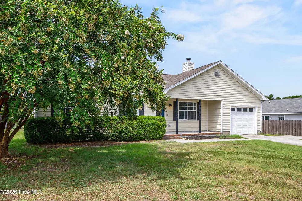 496 Sand Ridge Road Hubert, NC 28539