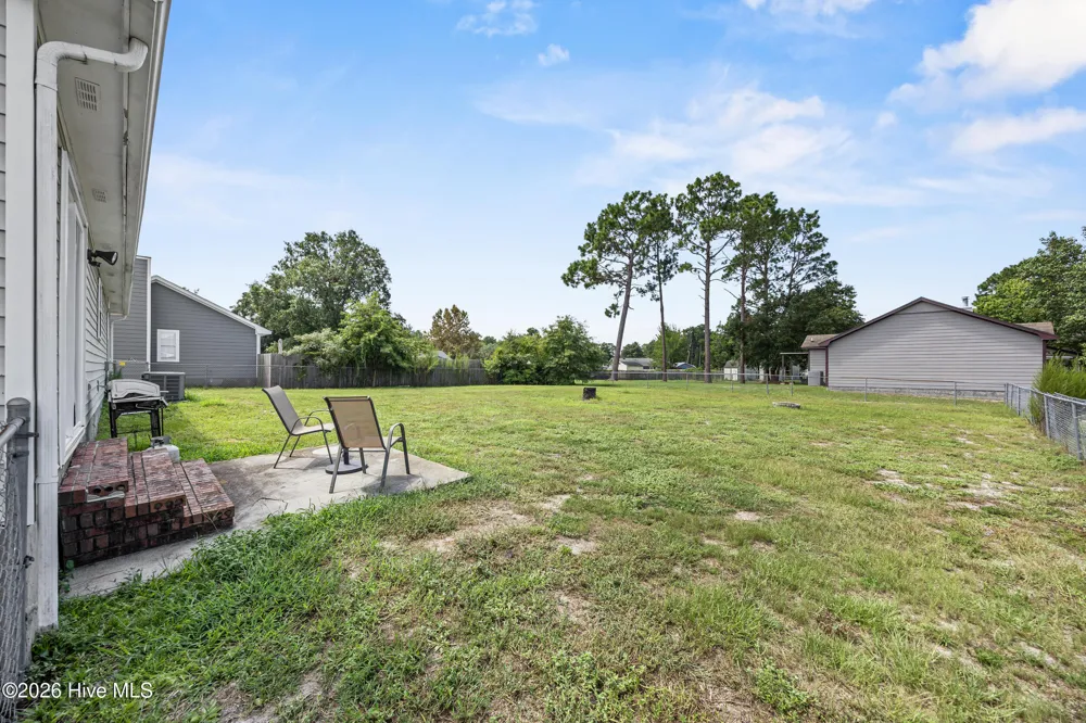 496 Sand Ridge Road Hubert, NC 28539