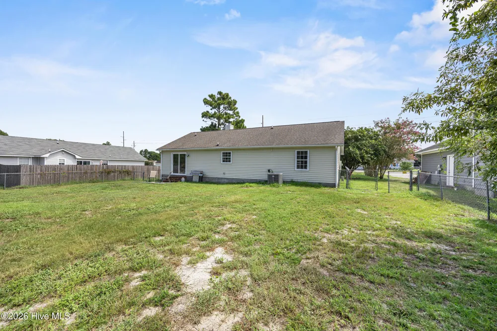 496 Sand Ridge Road Hubert, NC 28539