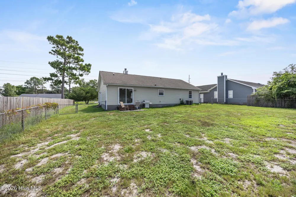 496 Sand Ridge Road Hubert, NC 28539