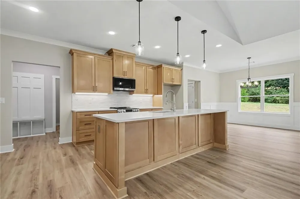 6740 Little Whistle Way Clermont, GA 30527