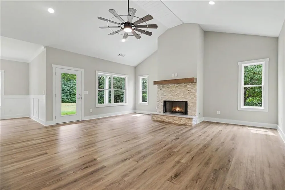 6740 Little Whistle Way Clermont, GA 30527
