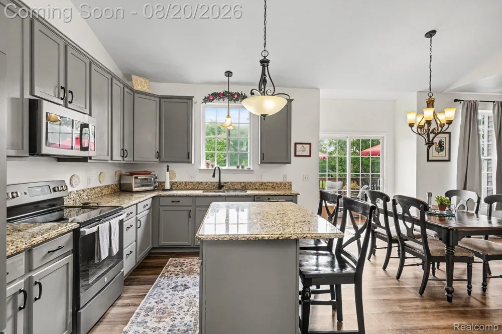 1188 Bellwood Court Oxford Charter Township, MI 48371