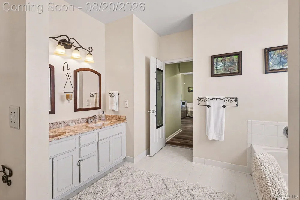 1188 Bellwood Court Oxford Charter Township, MI 48371