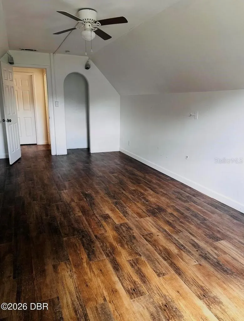 31109 DEAL DRIVE Mount Plymouth, FL 32776