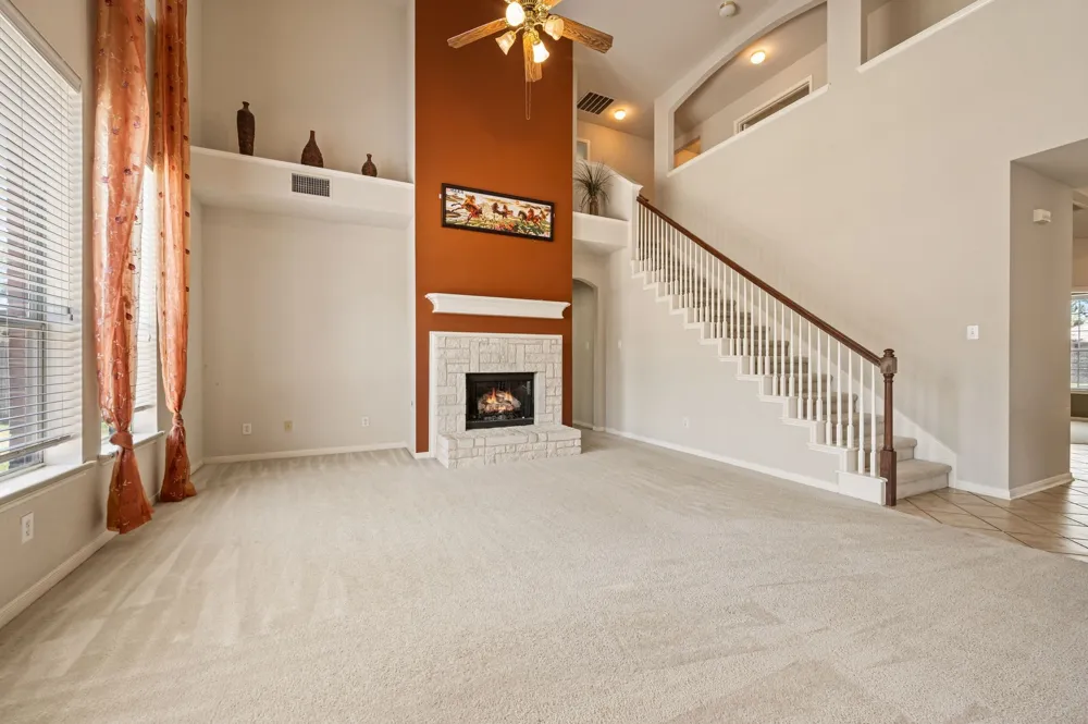 1302 Parkside Drive Mansfield, TX 76063