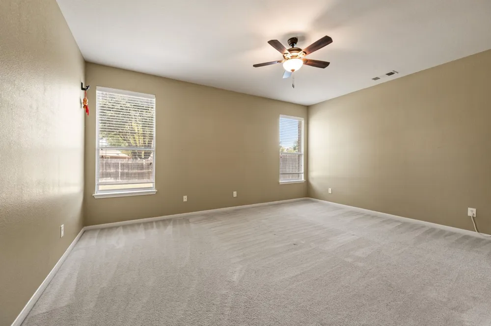 1302 Parkside Drive Mansfield, TX 76063
