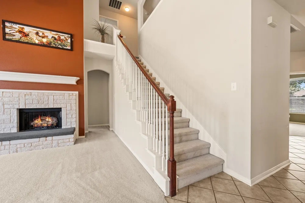 1302 Parkside Drive Mansfield, TX 76063